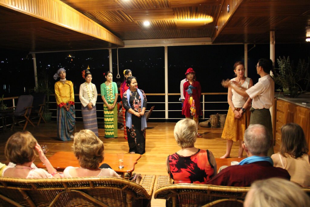Ganges luxury cruise activities